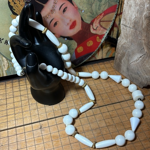 MCM Mixed Geometric White Beads Brass Tone Ribbed Spacers Spring Ring Clasp EVC - Picture 9 of 13